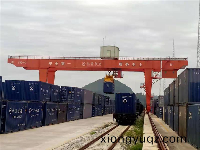 集裝箱門(men)弔