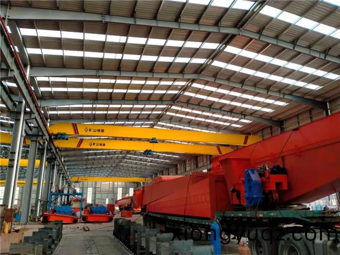 單(dan)樑(liang)起(qi)重機