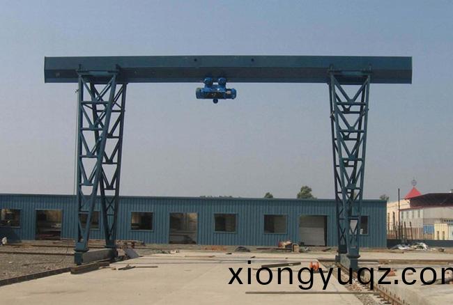 A型門式起(qi)重機